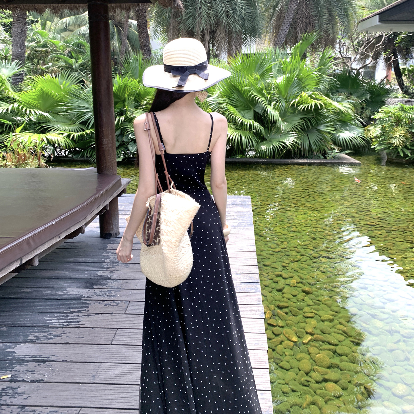 French Retro Polka Dot V-Neck Cross Strap Slimming High Waist A-Line Cami Dress - Style 9a7d9e - Image 5