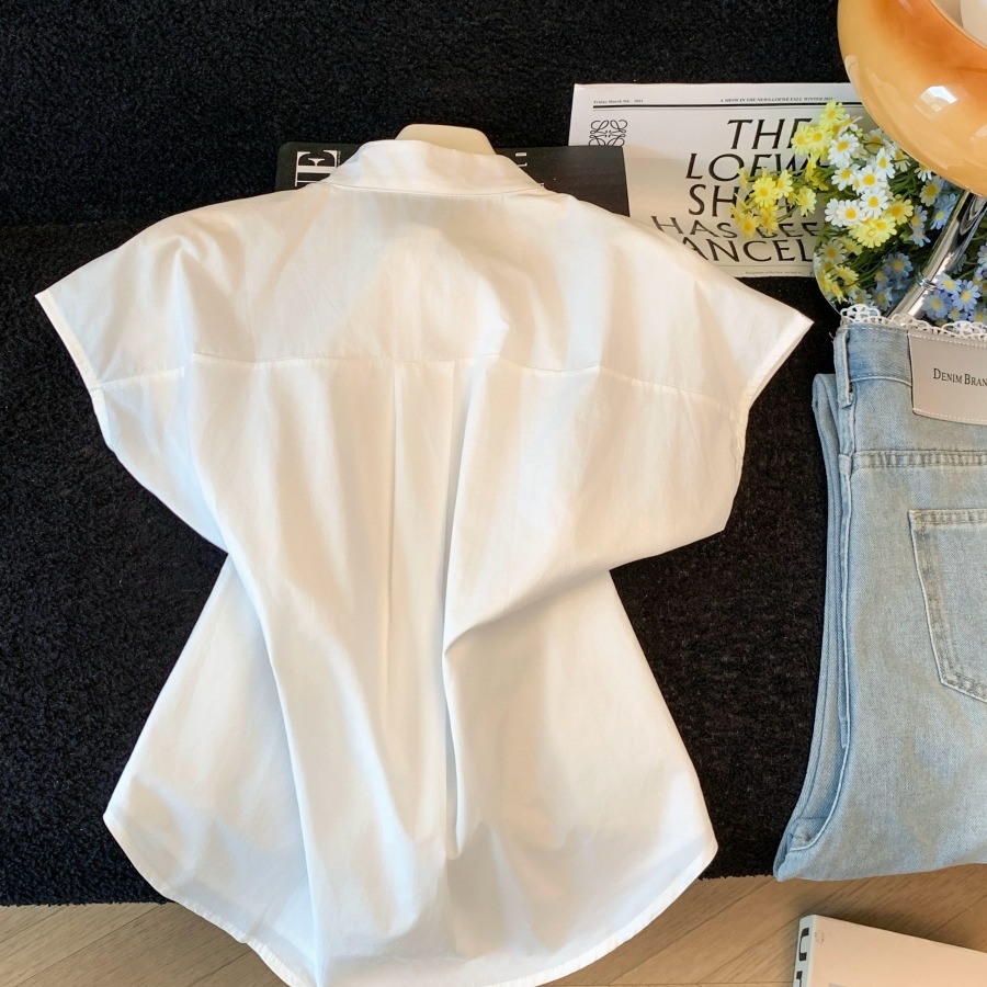 Korean Style Tie-Front Blouse with Petal Sleeves and Pointed Collar - Image 5