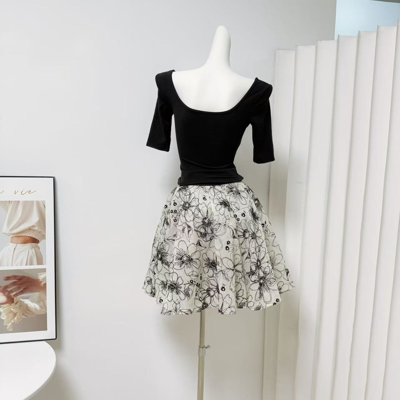 Misty Rain Jiangnan 2.0 Ink Flocking Print A-Line Puffy Short Skirt Set - Image 5
