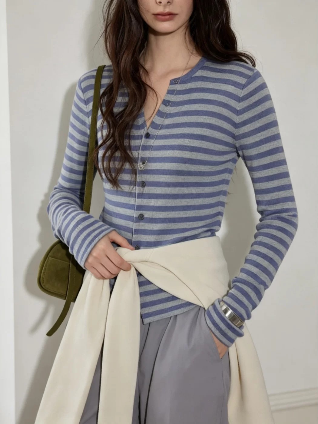 French Retro Color Block Striped V-Neck Long Sleeve Knit Cardigan for Women - Image 3